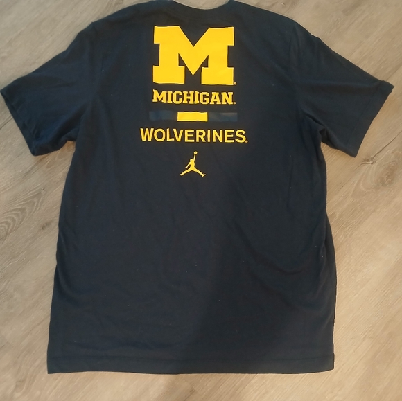 Nike Jordan University of Michigan Wolverines T-Shirt Men’s Large - Picture 2 of 4